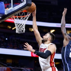 7M体育电脑版-阵容深度早非热火短板 善用落选秀成南海岸标签