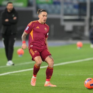 7M体育电脑版-英媒：利物浦考虑召回齐米卡斯，此举能为罗伯逊的离队铺平道路