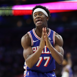 7M体育电脑版-纳斯：埃奇库姆非常全面打球很沉稳 他一直保持着同样的职业精神