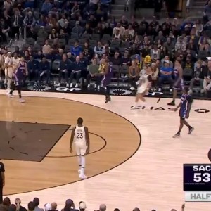 7M体育比分网-半场：勇士以66-53领先国王，库里7投4中砍下14分3篮板